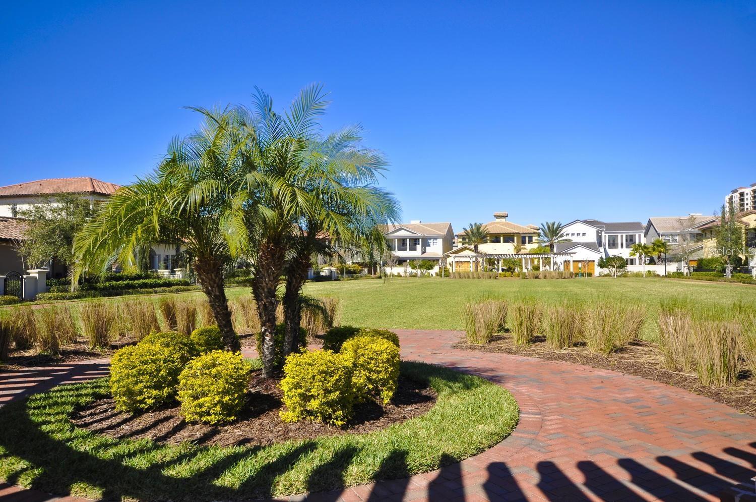 6101 YEATS MANOR DR