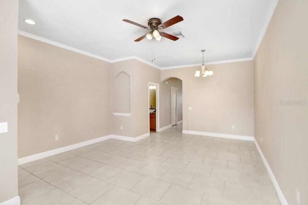 12635 KINGS CROSSING DR