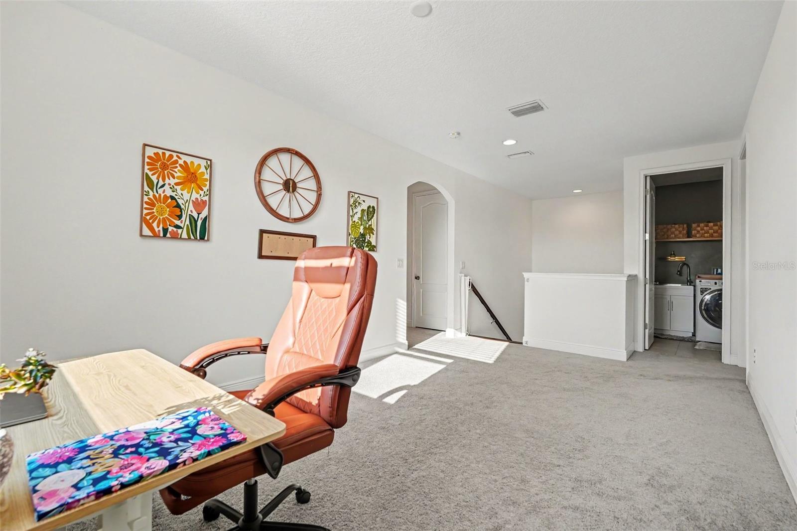 112 ELINA SKY DR