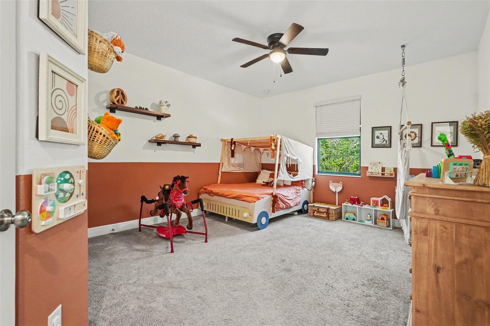 112 ELINA SKY DR