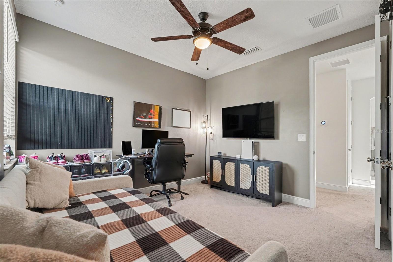 112 ELINA SKY DR