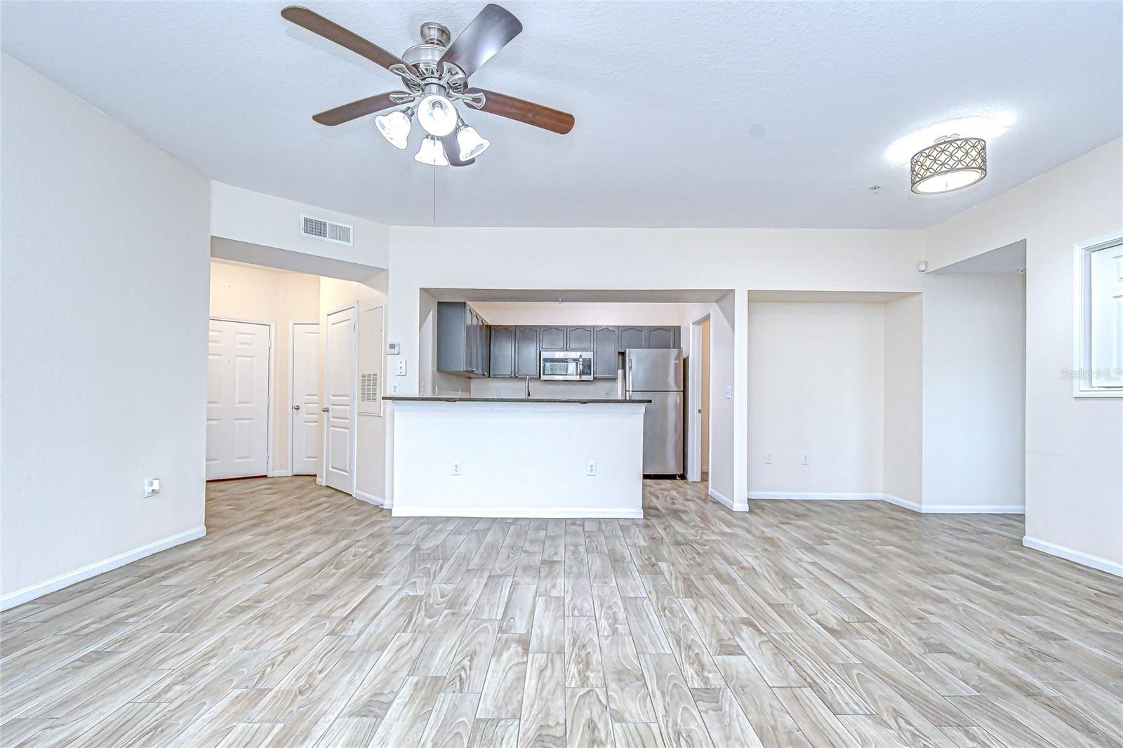 5125 PALM SPRINGS BLVD #3104