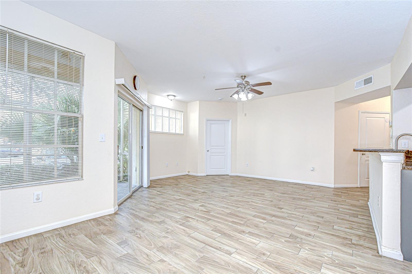 5125 PALM SPRINGS BLVD #3104