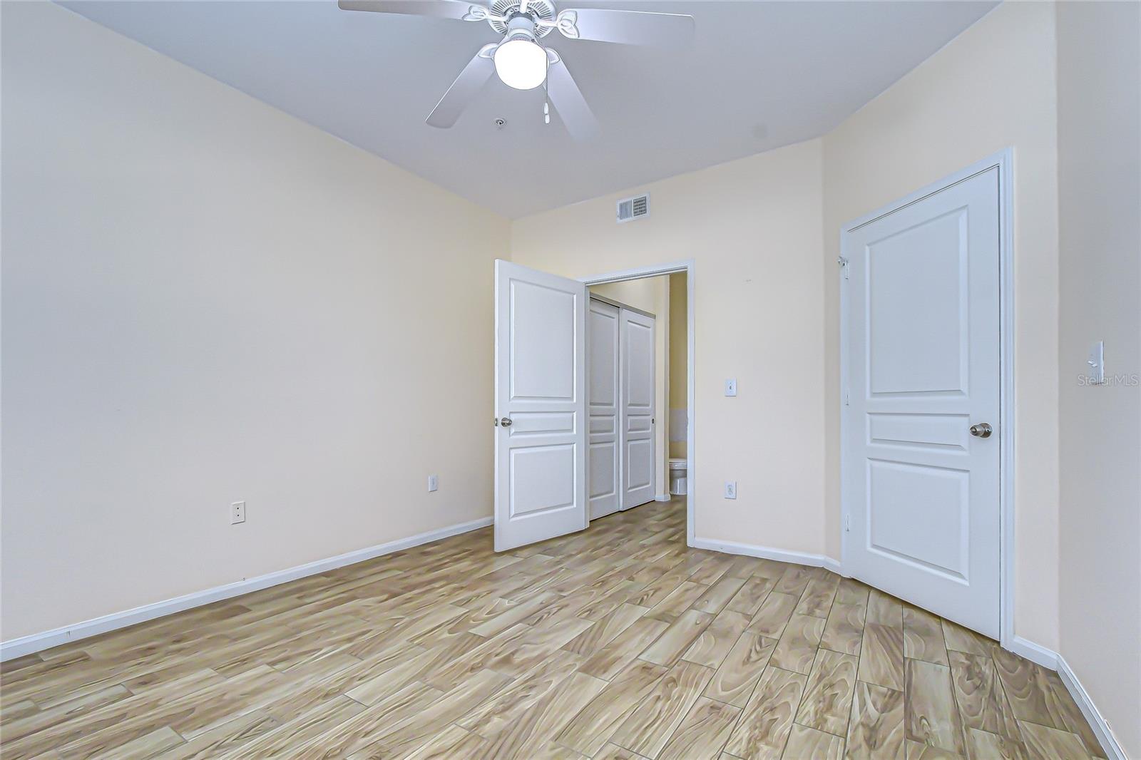 5125 PALM SPRINGS BLVD #3104