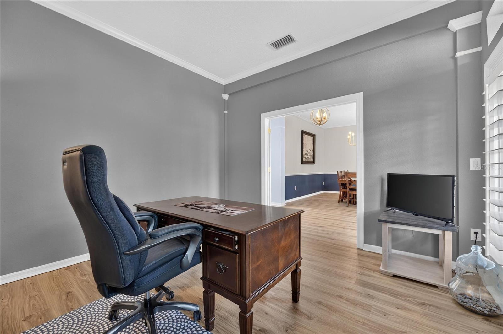 421 ISLEBAY DR