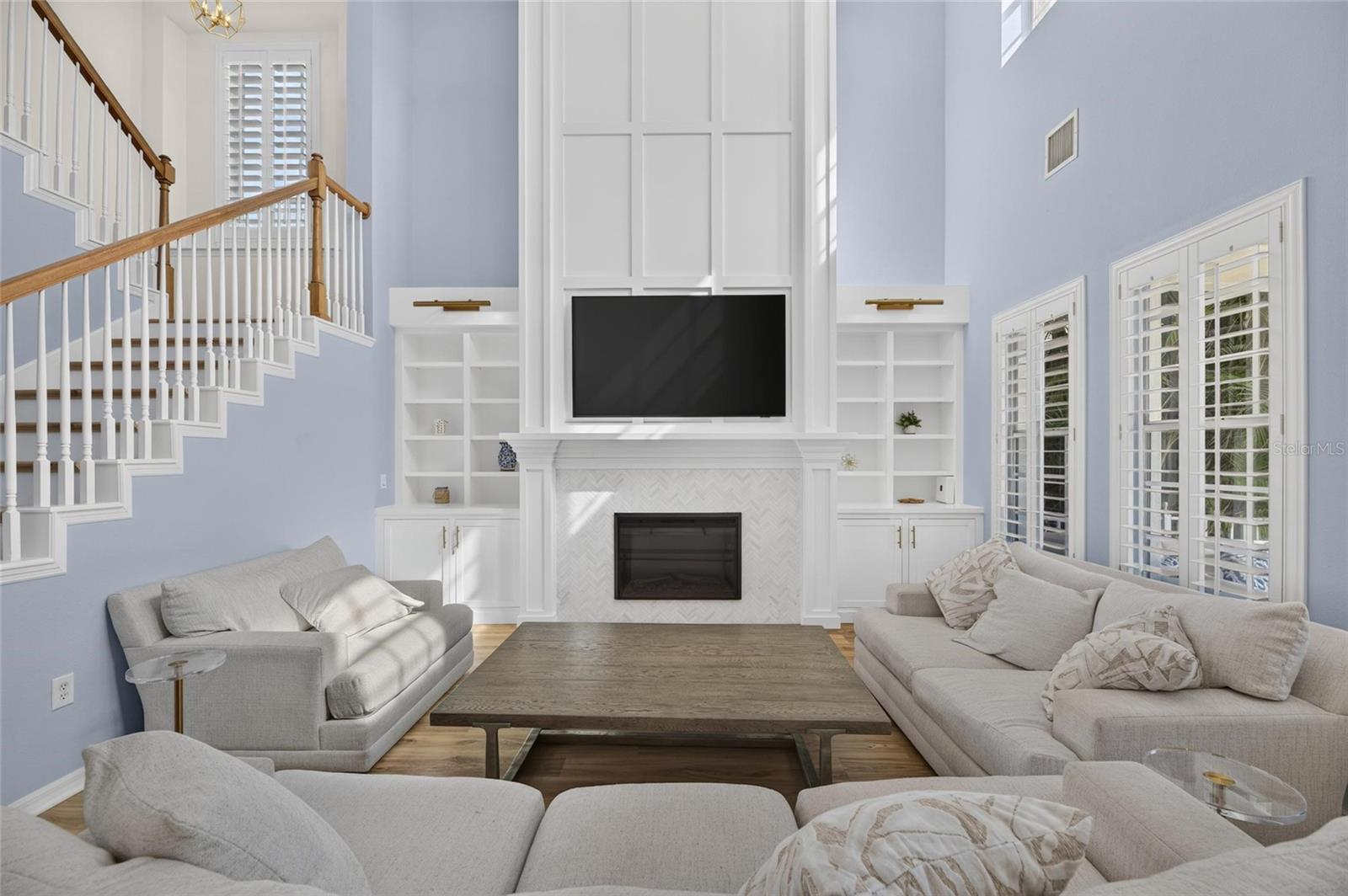421 ISLEBAY DR