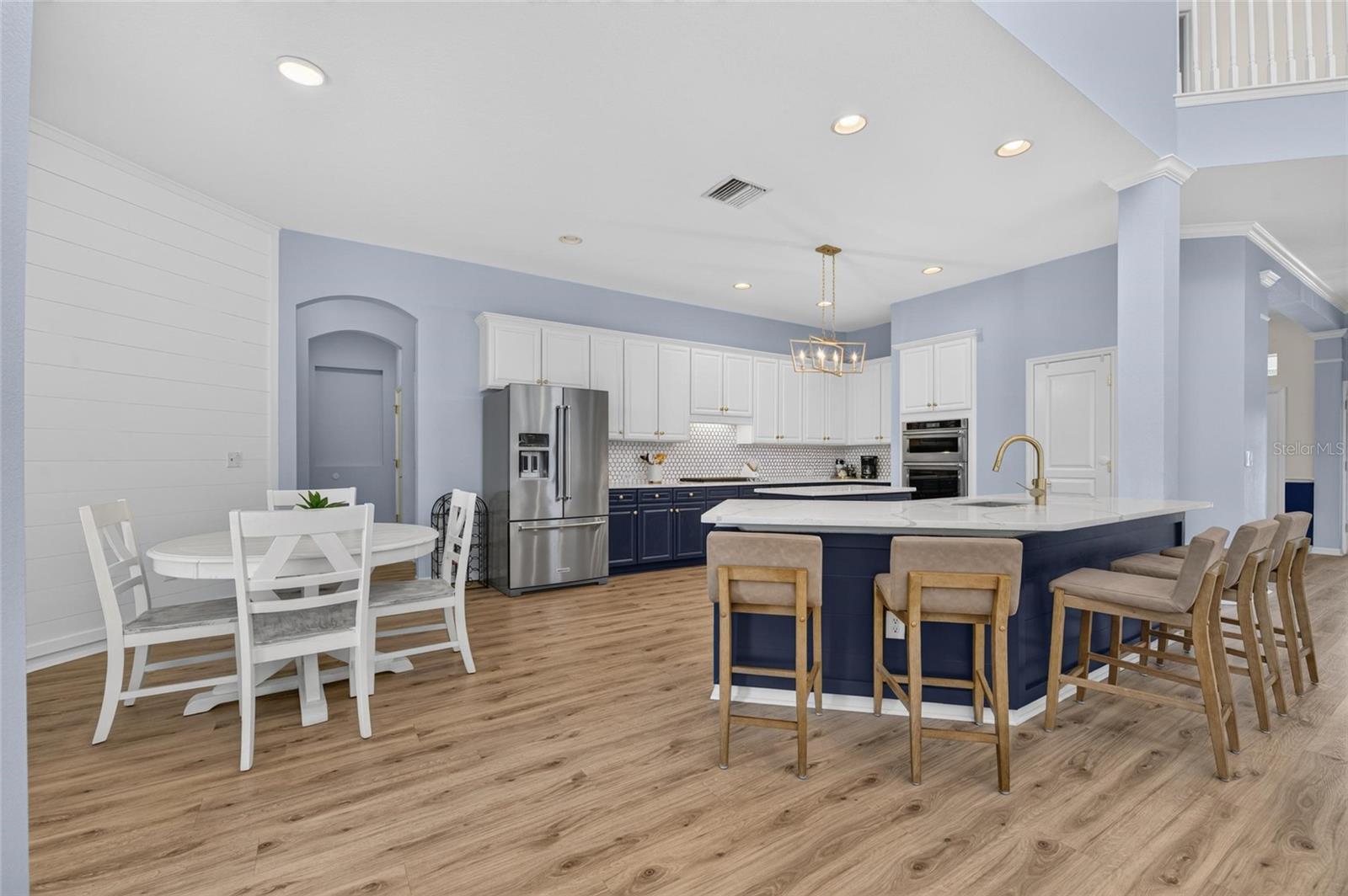 421 ISLEBAY DR