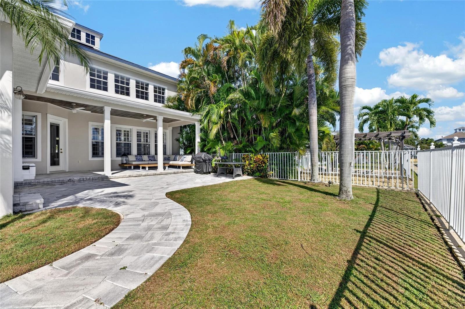 421 ISLEBAY DR