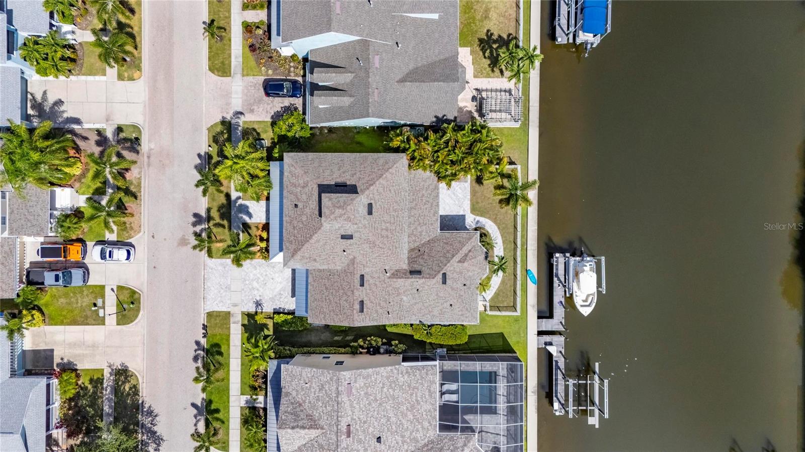 421 ISLEBAY DR