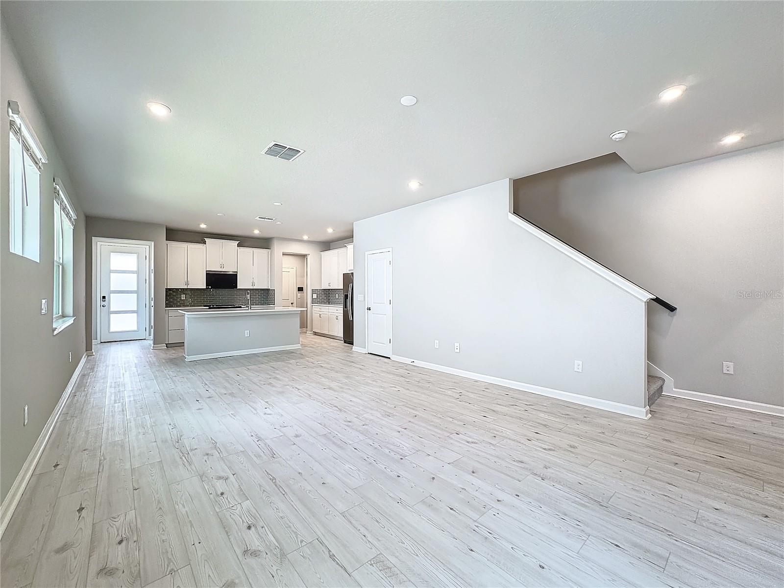 1158 CREEK VALLEY CT
