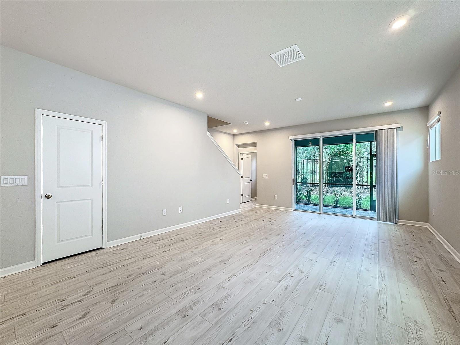 1158 CREEK VALLEY CT