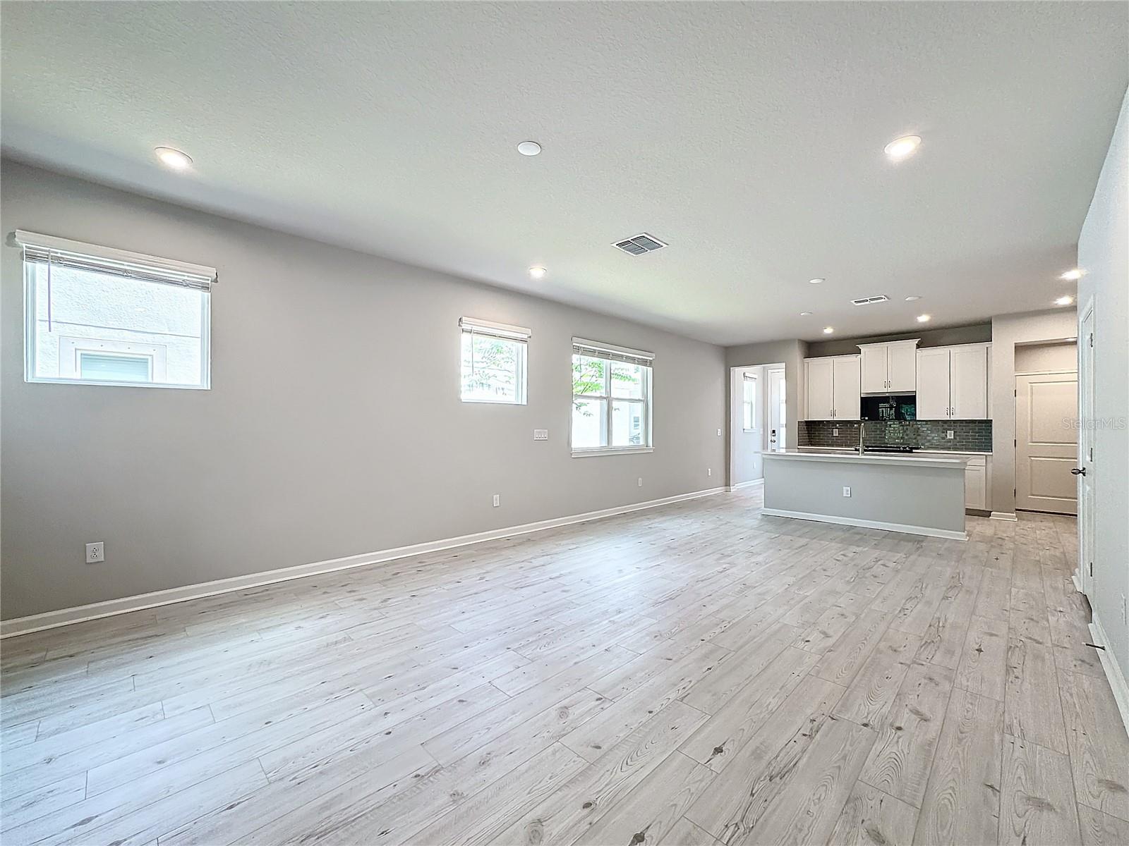 1158 CREEK VALLEY CT