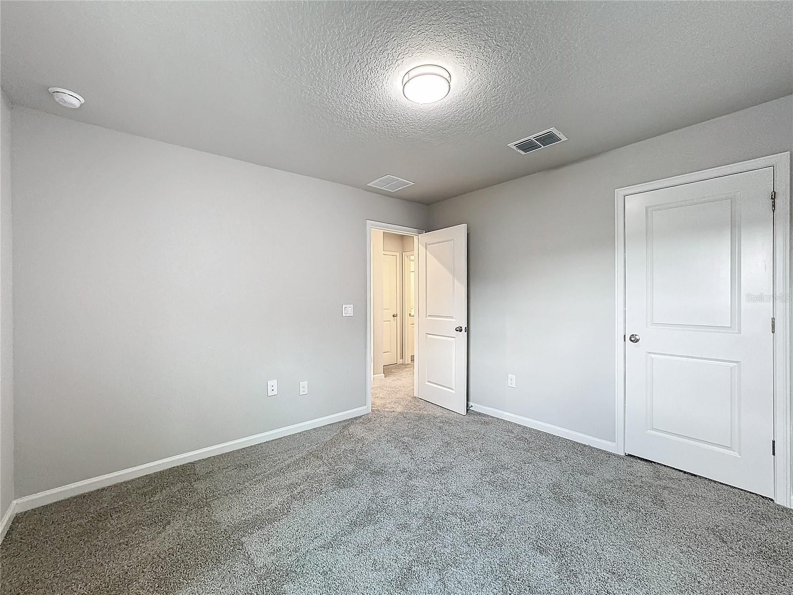 1158 CREEK VALLEY CT