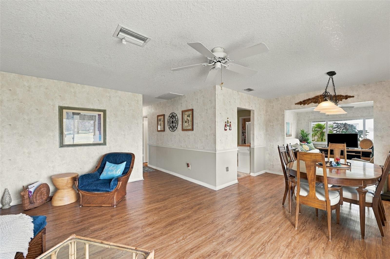 215 GENET CT
