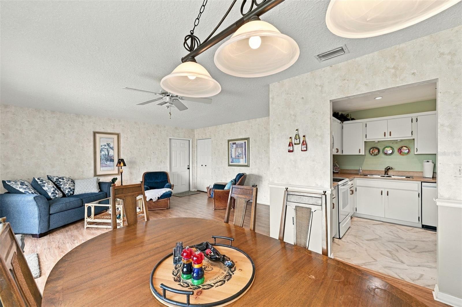 215 GENET CT