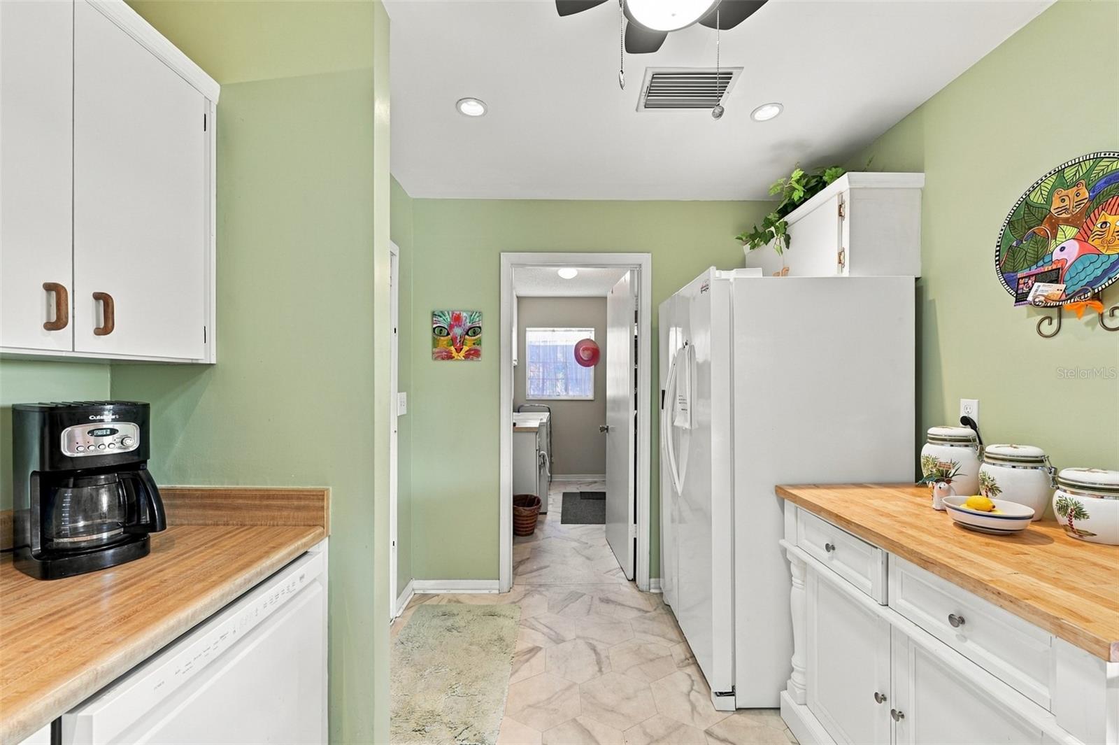 215 GENET CT