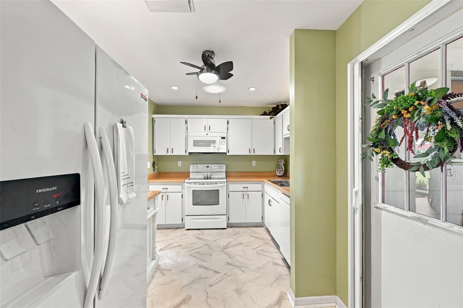 215 GENET CT