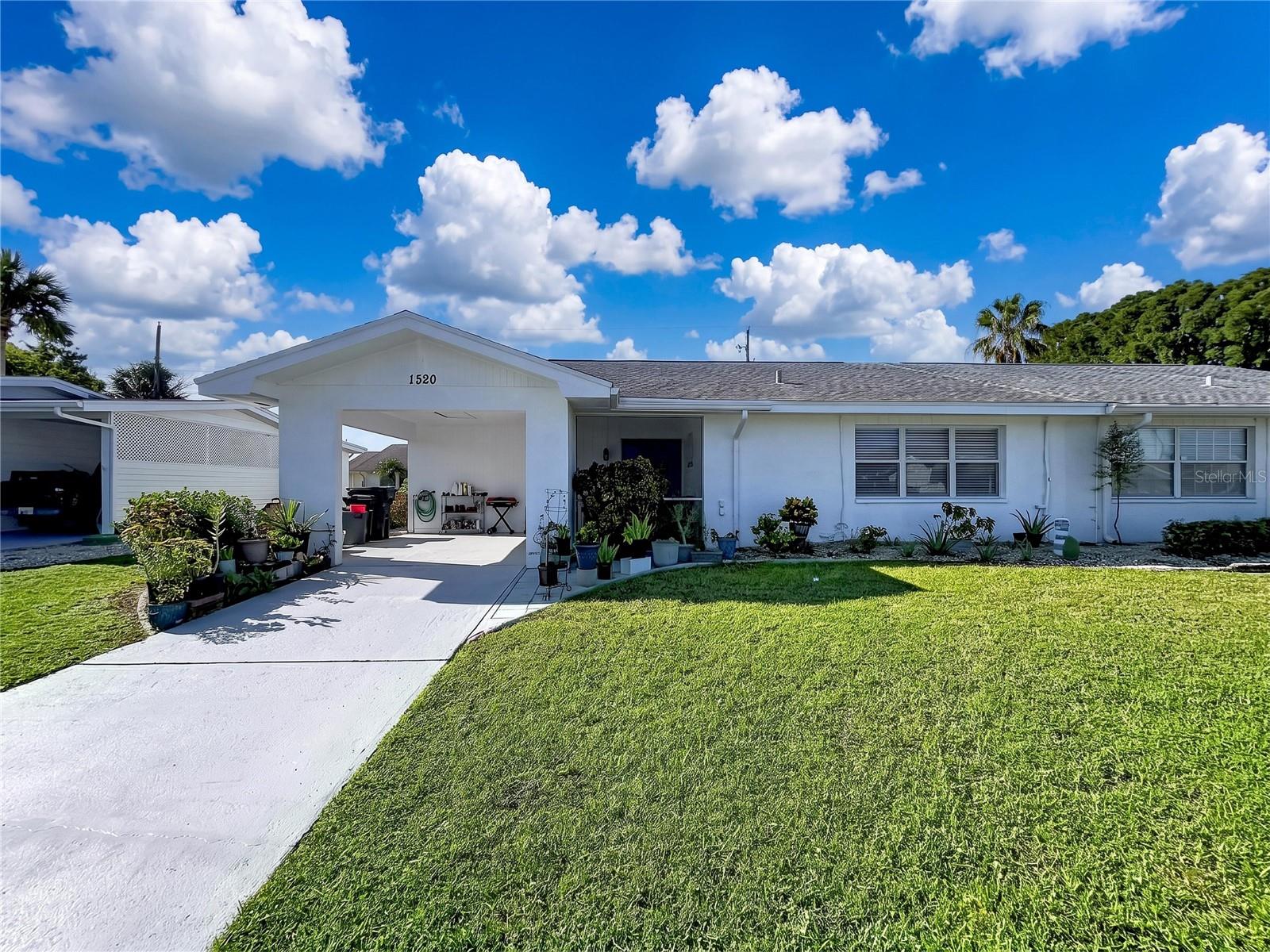 1520 BELLE GLADE AVE