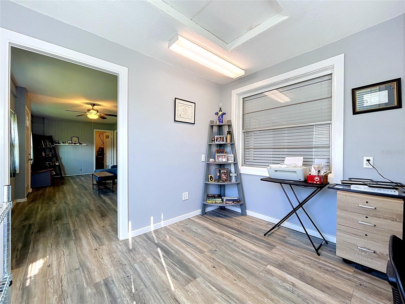 1520 BELLE GLADE AVE