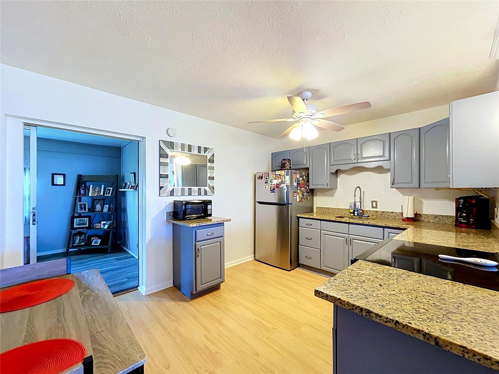1520 BELLE GLADE AVE