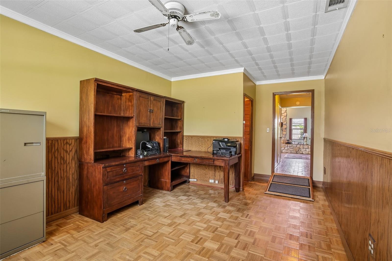 512 WHITE OAK AVE