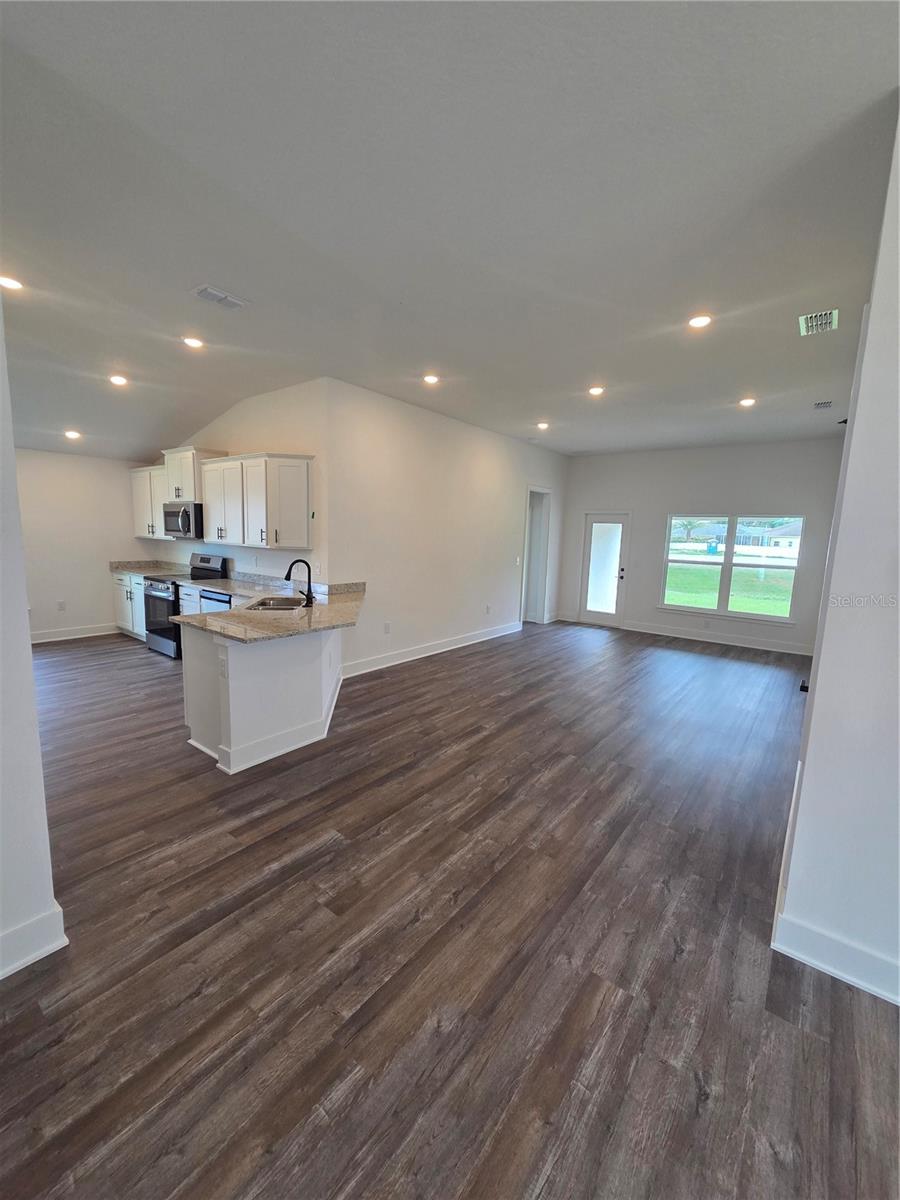 9430 HIGHLAND HILLS DR ST
