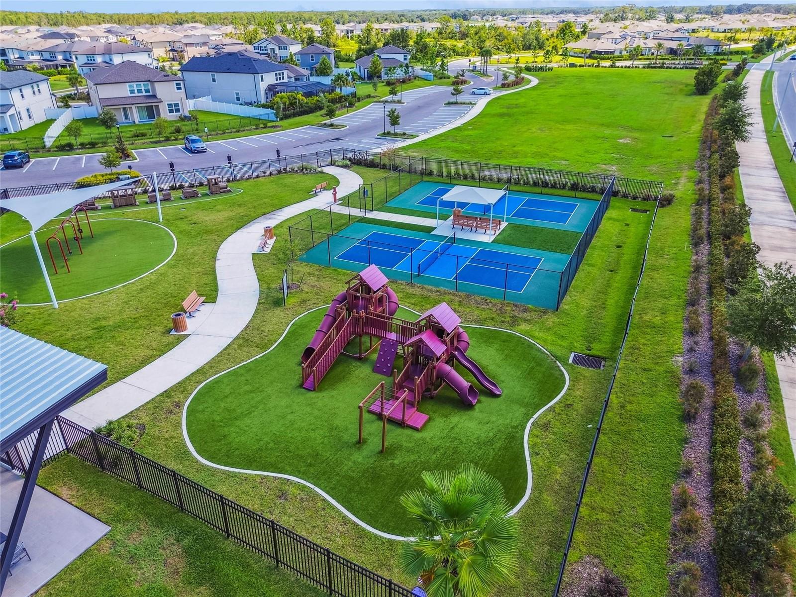 31564 WOODLAND RACE LOOP