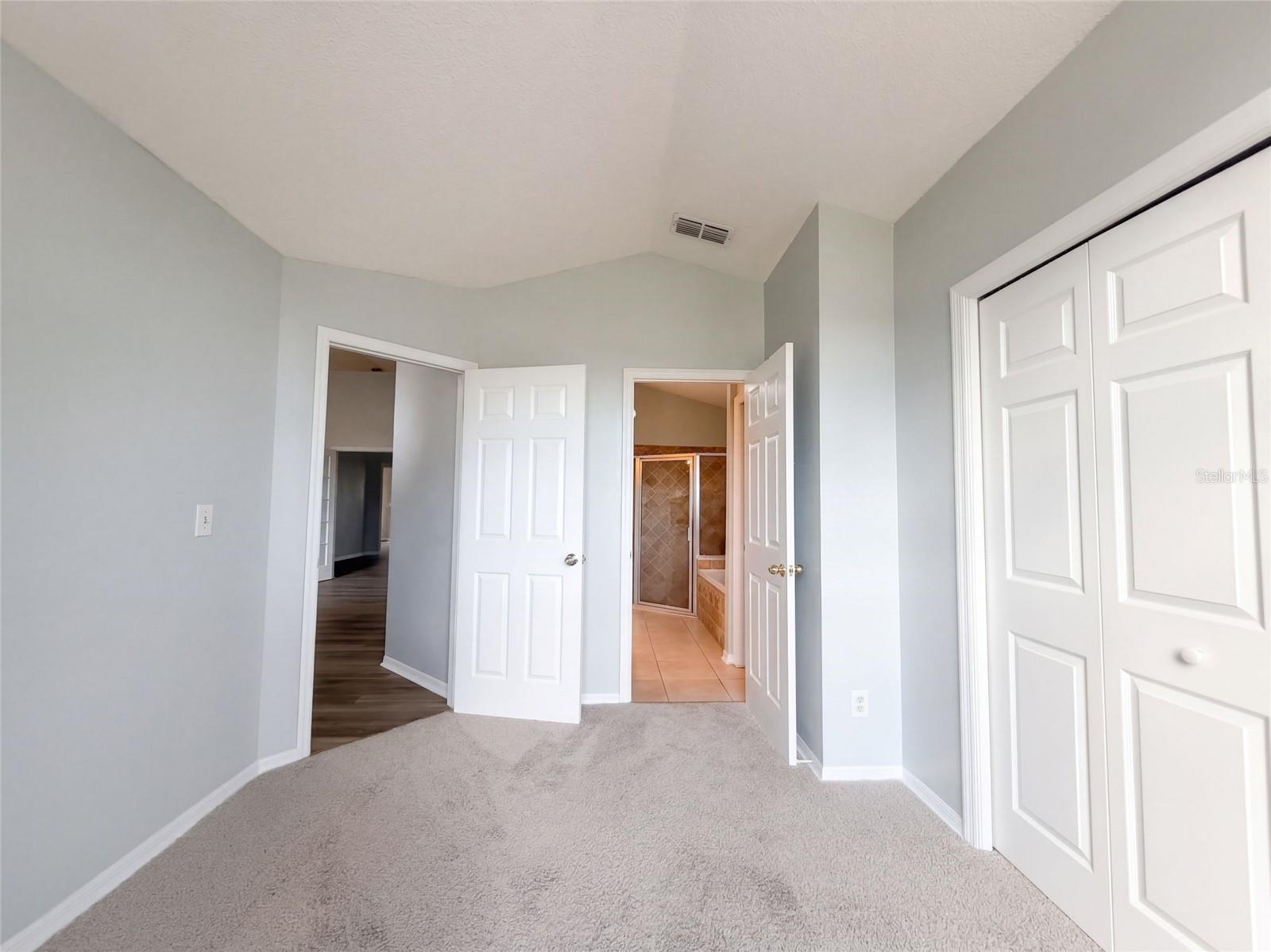 9703 GLENPOINTE DR