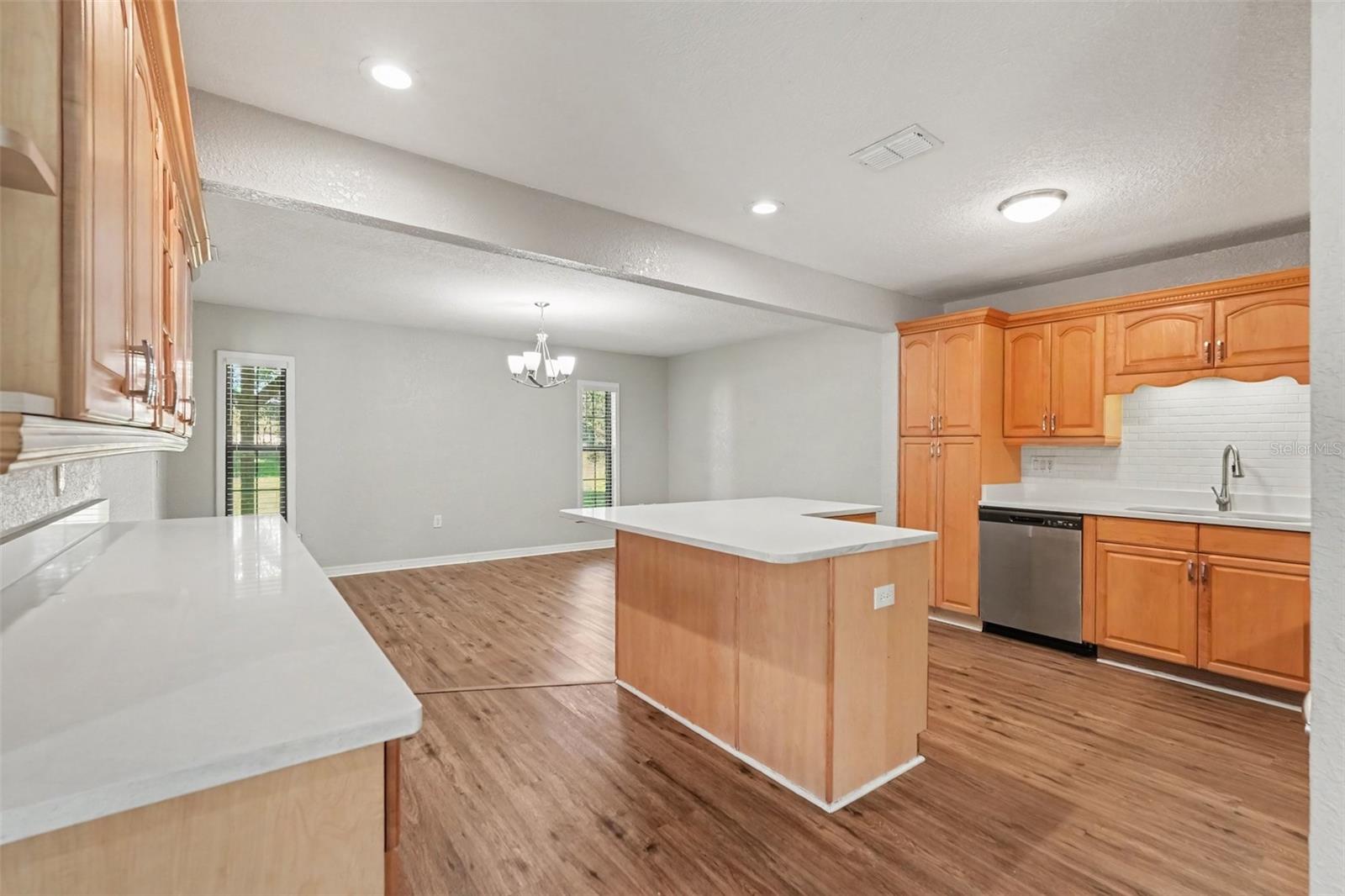 126 GOINS DR
