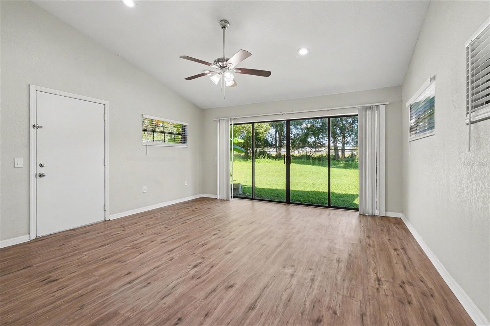 126 GOINS DR