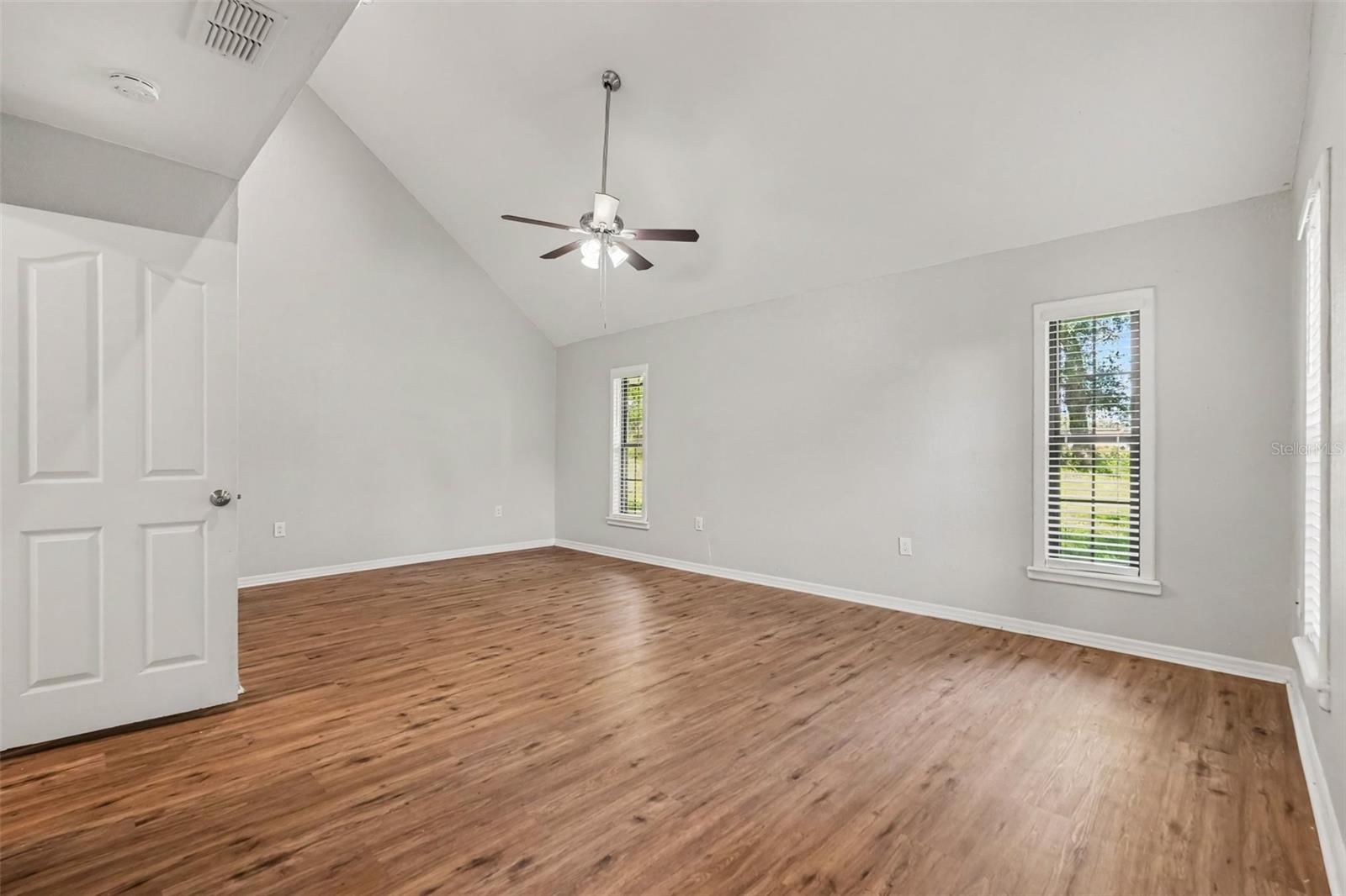 126 GOINS DR