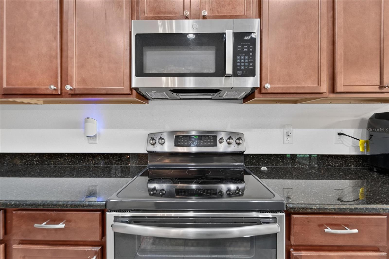 11520 SCARLET IBIS PL
