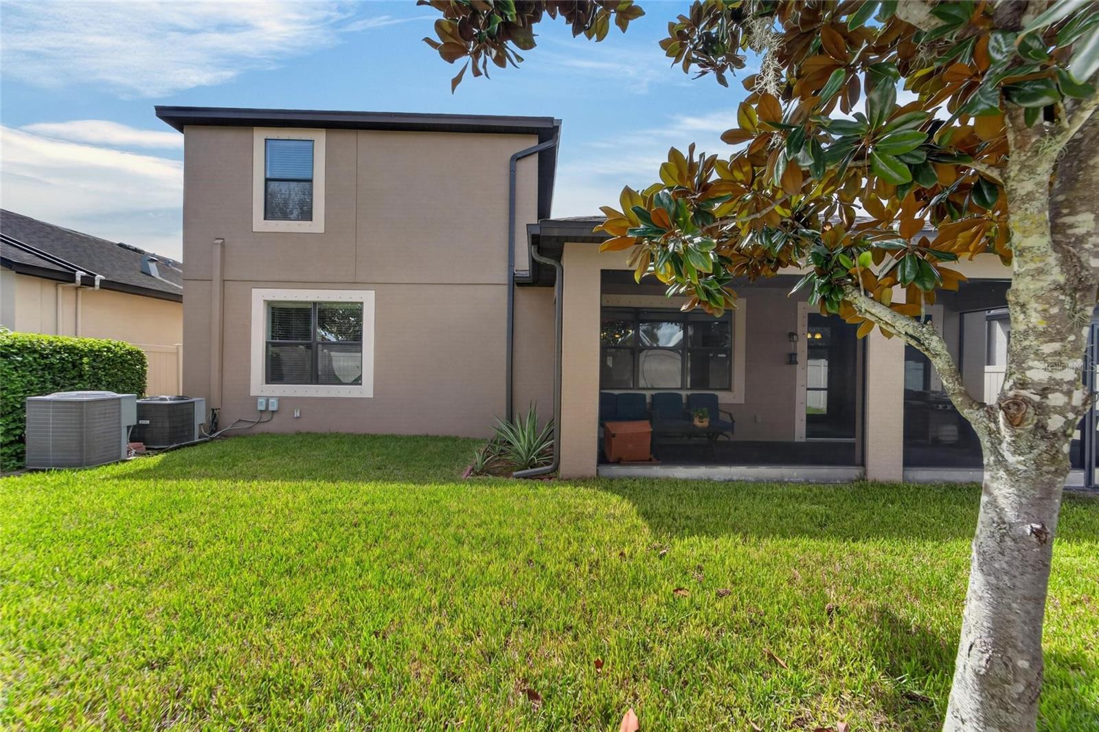 11520 SCARLET IBIS PL
