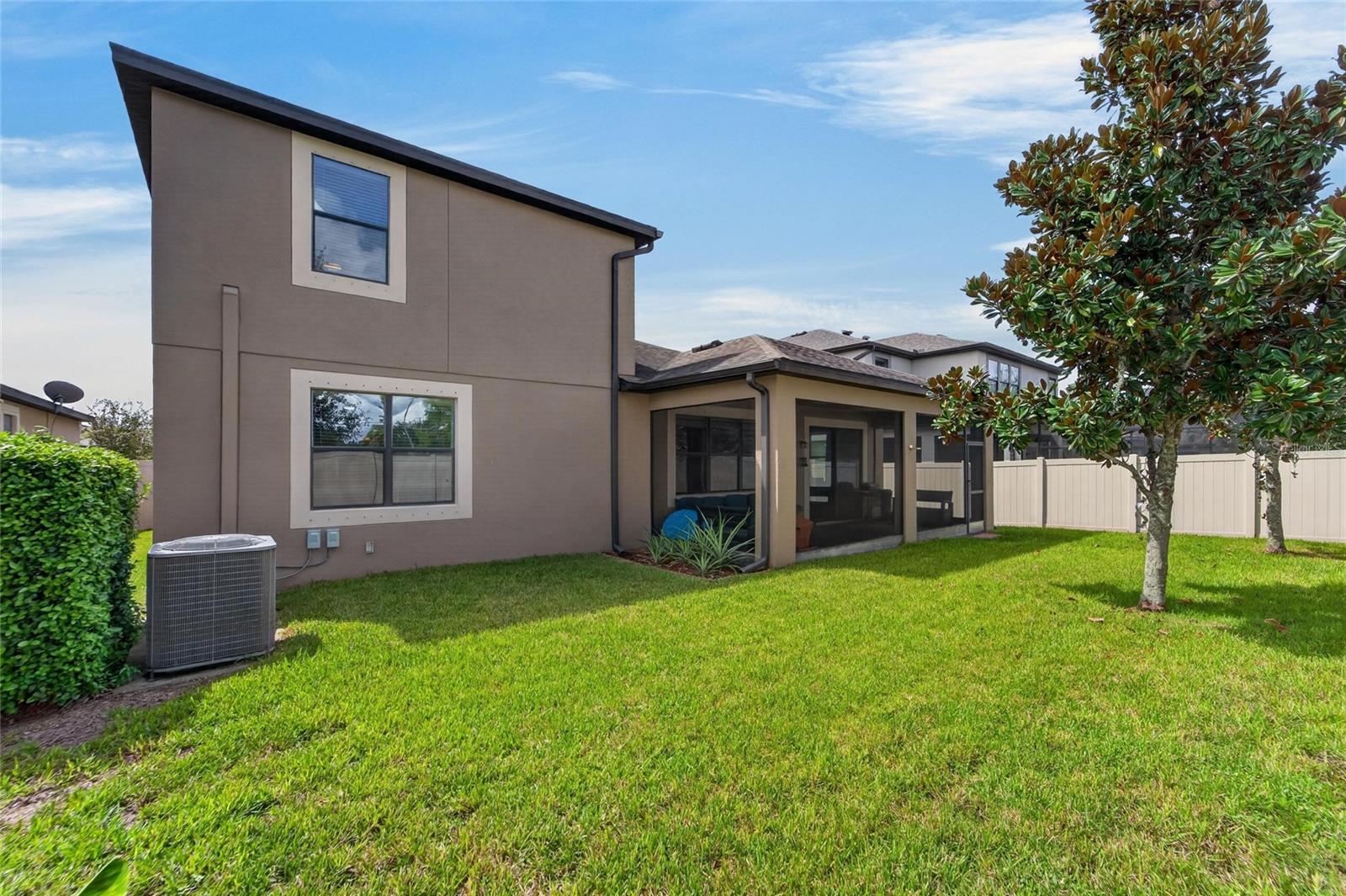 11520 SCARLET IBIS PL