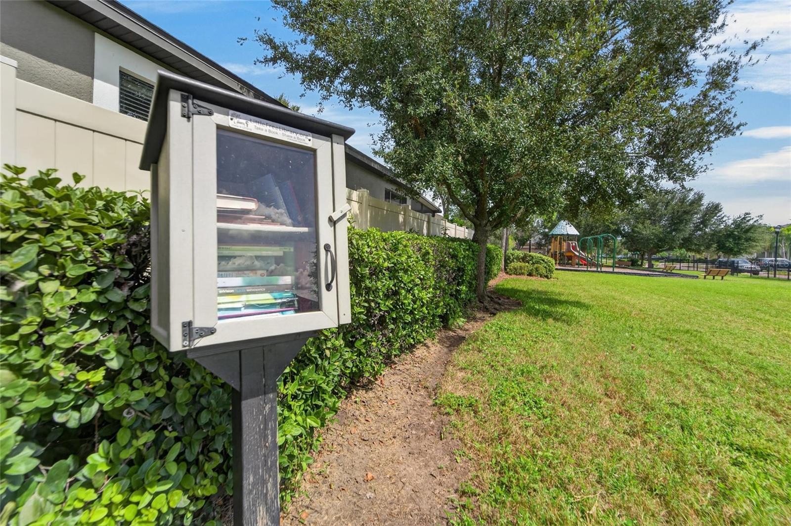 11520 SCARLET IBIS PL