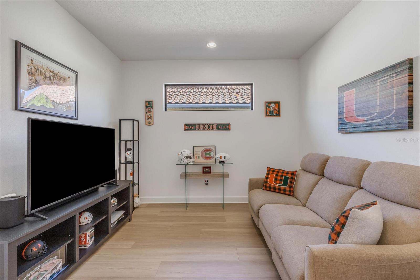 8413 ALBERATA VISTA DR