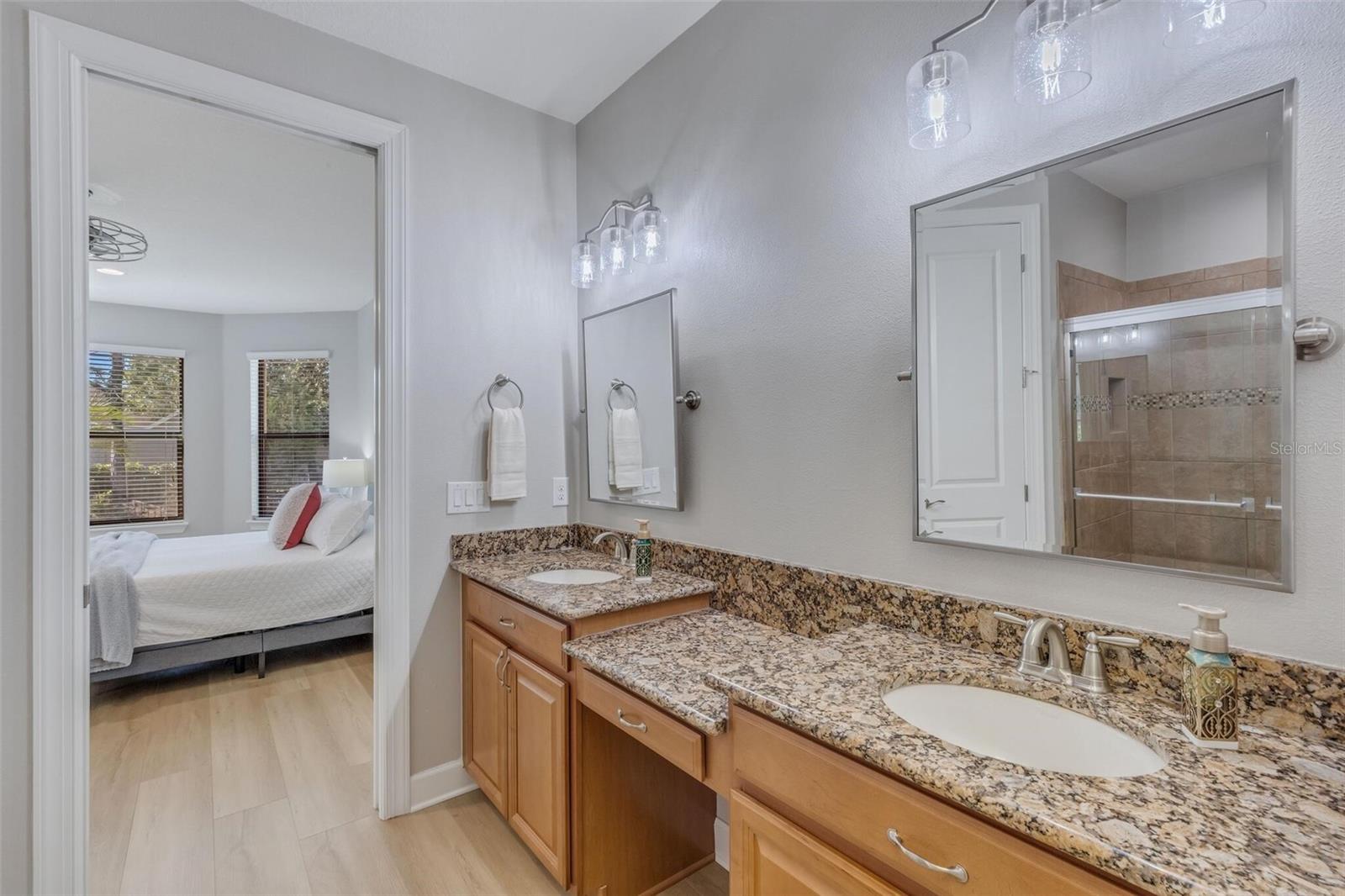 8413 ALBERATA VISTA DR