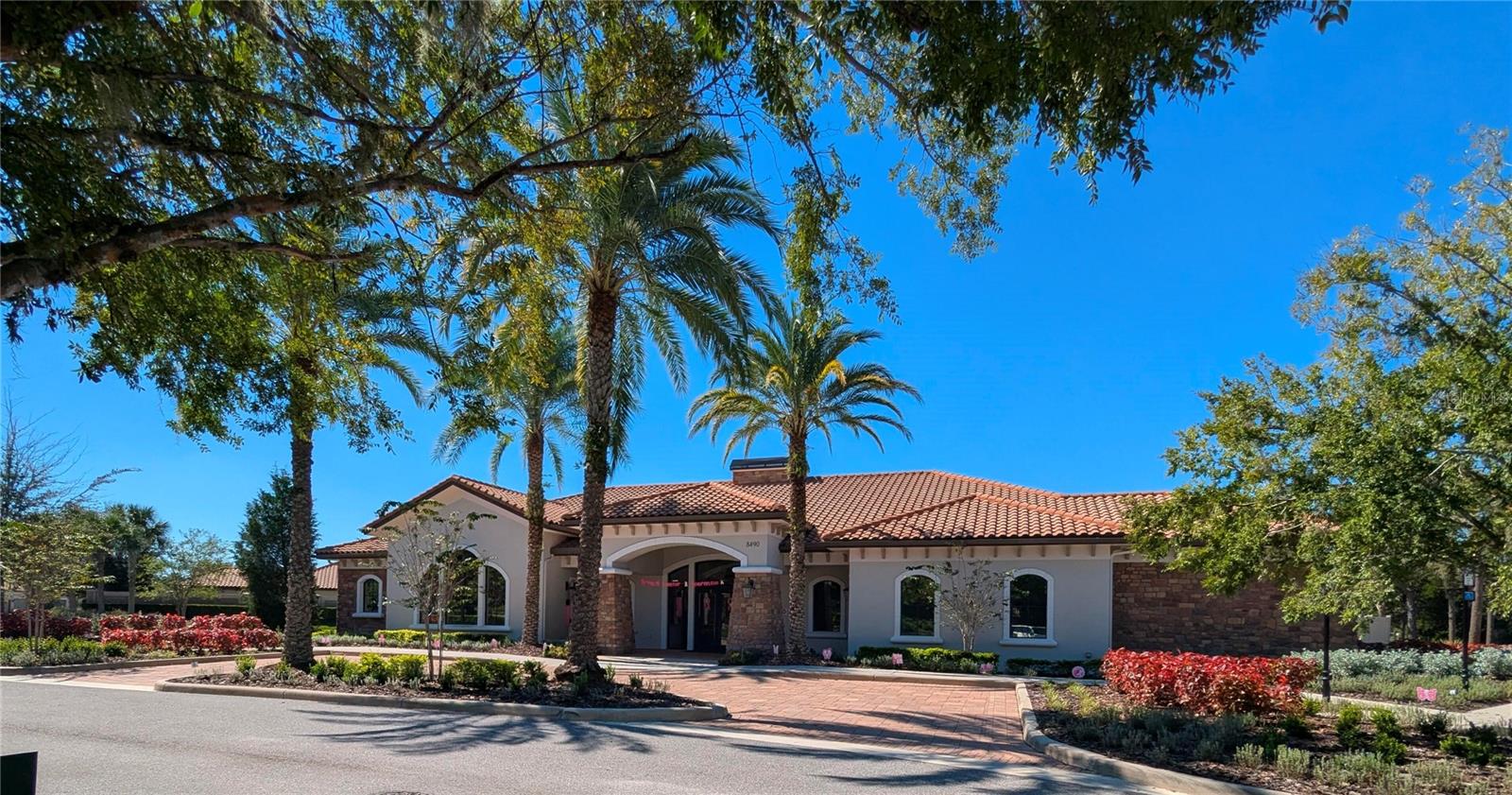 8413 ALBERATA VISTA DR