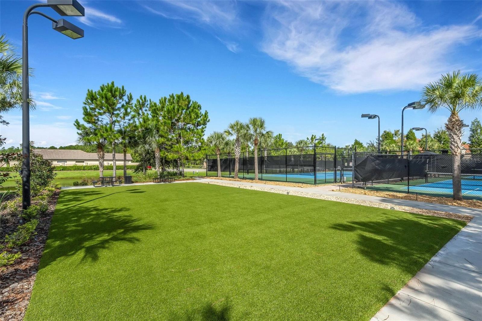 8413 ALBERATA VISTA DR