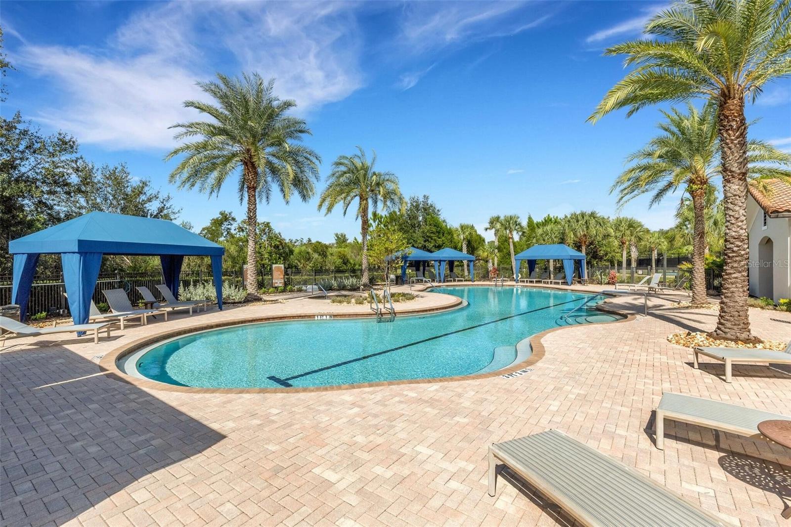 8413 ALBERATA VISTA DR
