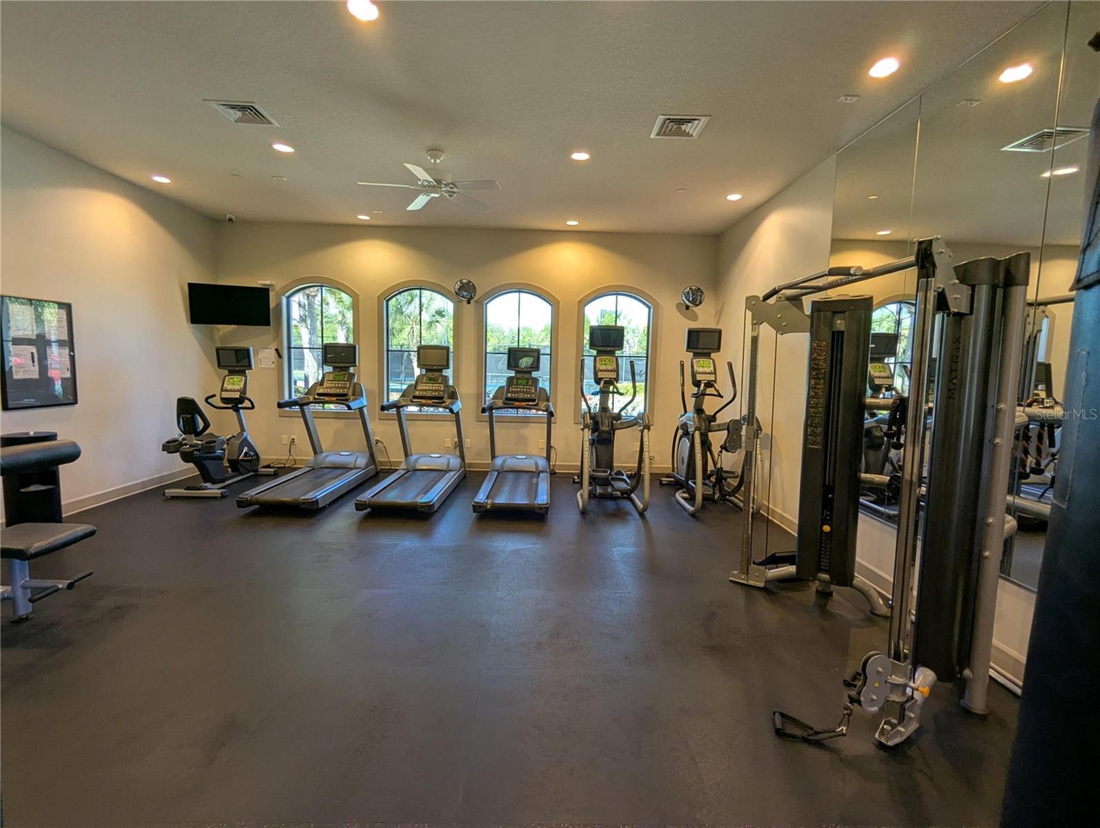 8413 ALBERATA VISTA DR