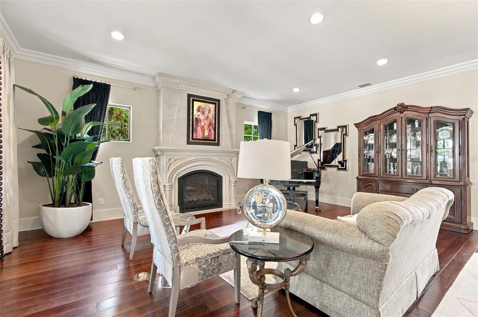 58 MARTINIQUE AVE #1/2