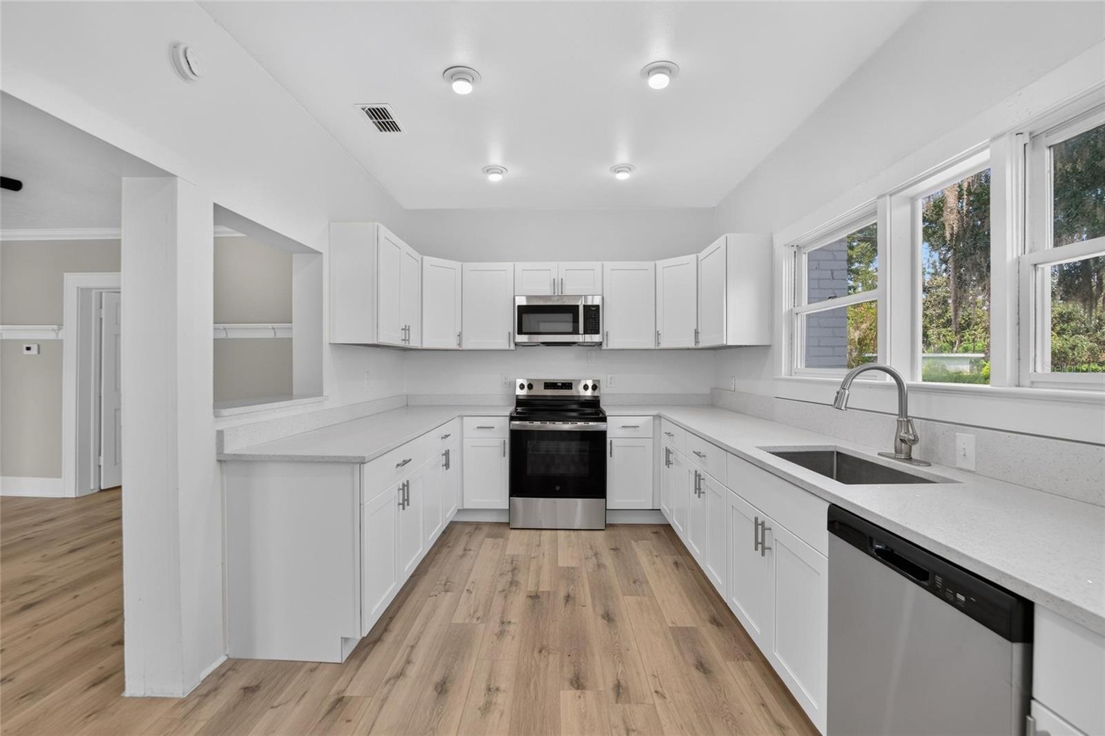 408 W HERRING ST