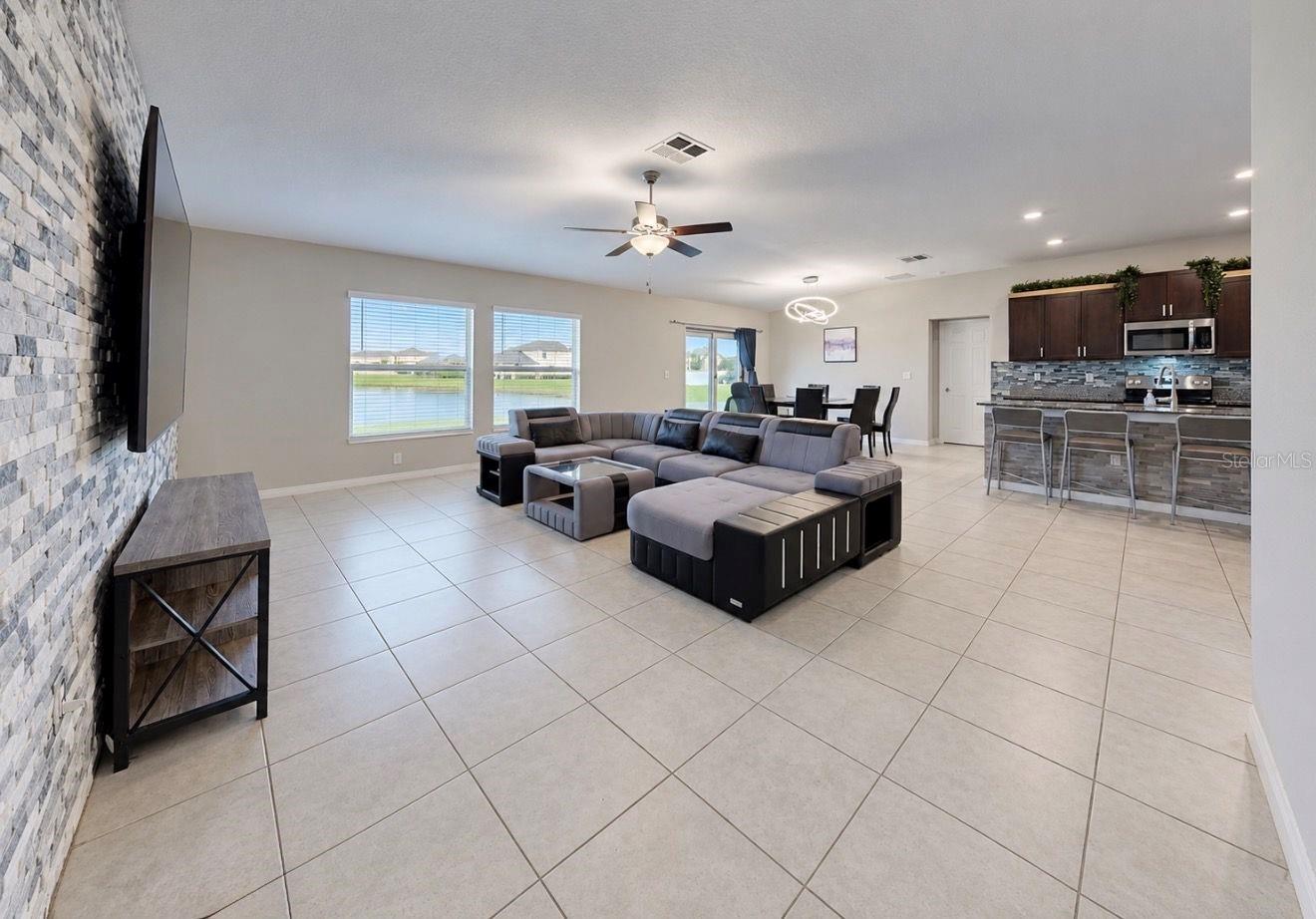 11911 FIELD THISTLE CT
