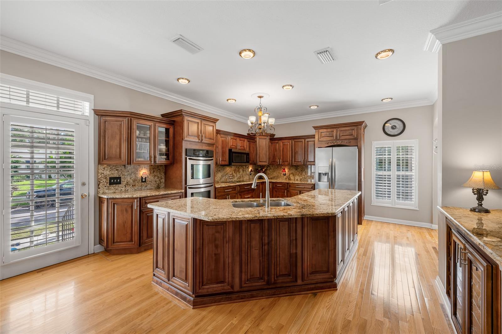 4535 W BEACHWAY DR