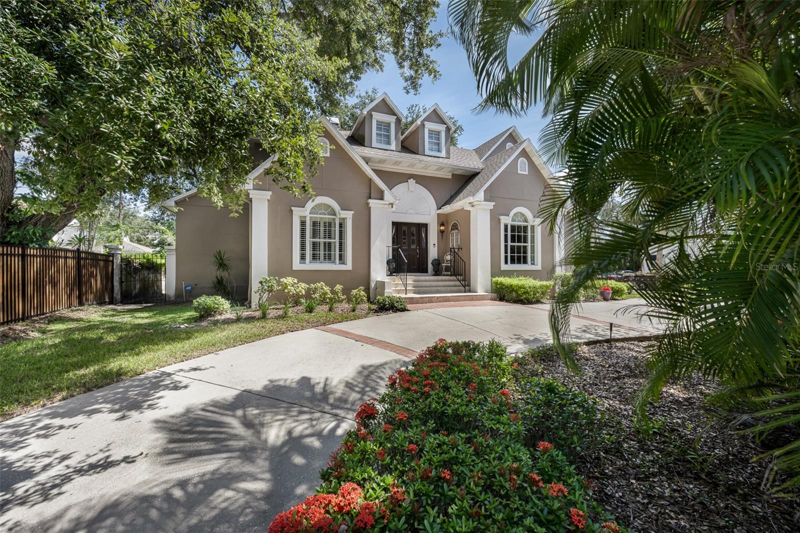 4535 W BEACHWAY DR