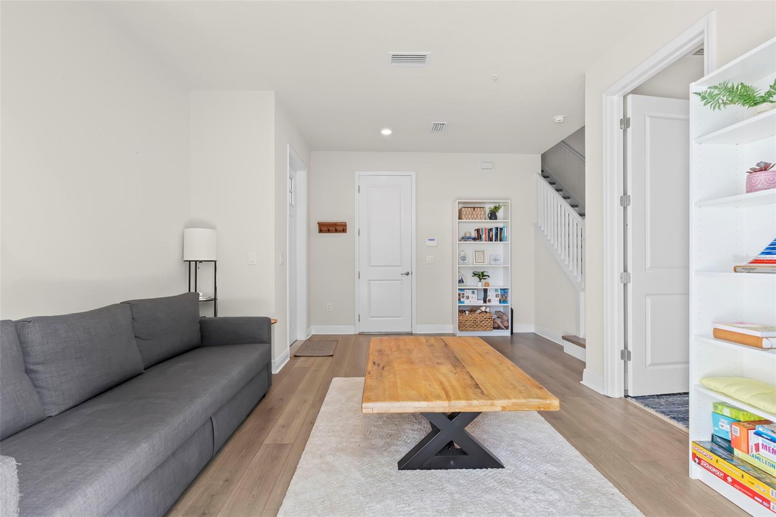 206 S TAMPANIA AVE #6