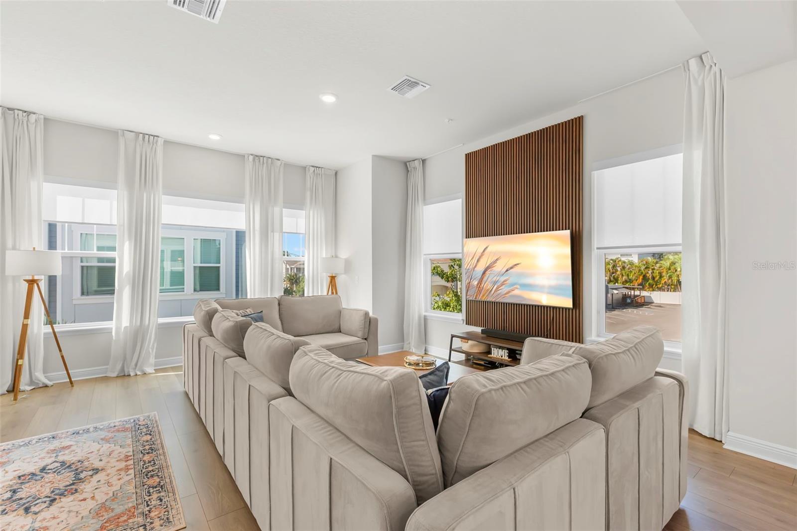 206 S TAMPANIA AVE #6