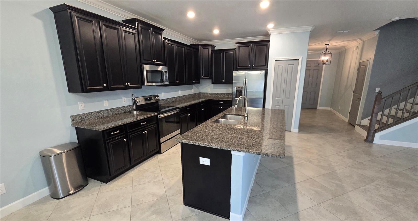 13917 ROSEATE TERN LN