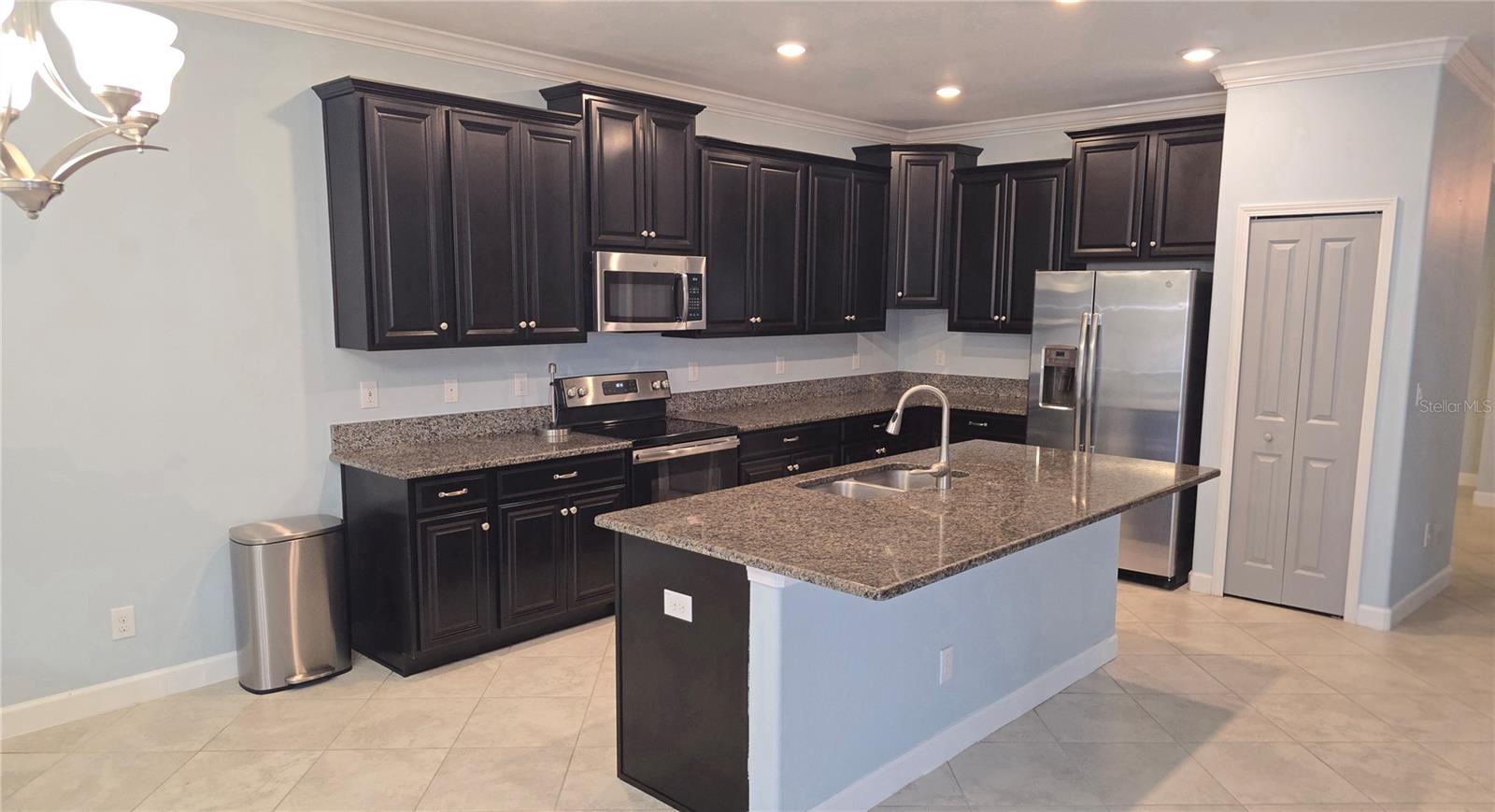 13917 ROSEATE TERN LN